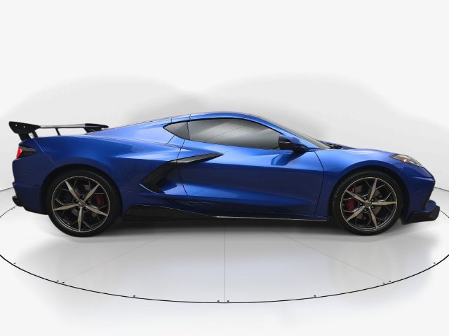 Used 2021 Chevrolet Corvette Stingray Preferred Cpe w/ Z51 Performance Package RWD image 4