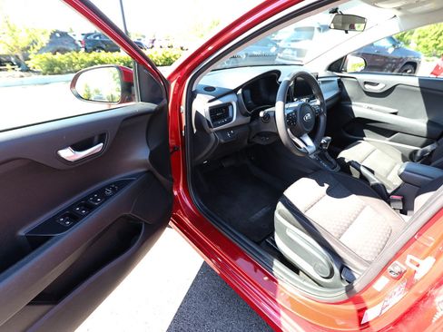 Used 2021 Kia Rio S FWD image 10