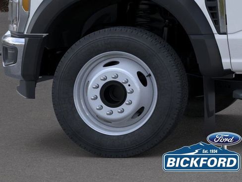 New 2025 Ford F550 XL image 19