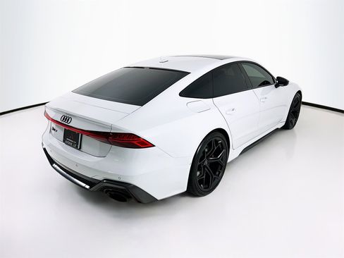 Used 2024 Audi RS 7 Performance image 8