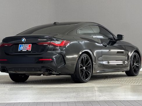 Used 2024 BMW M440i Coupe w/ Premium Package RWD image 9