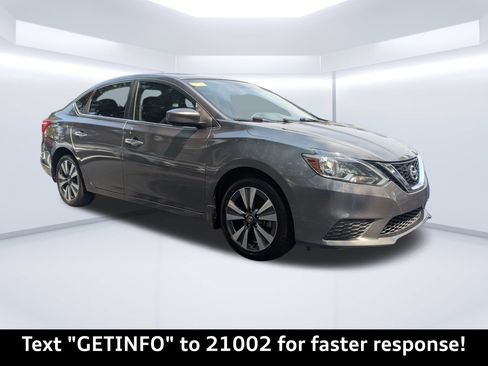 Used 2019 Nissan Sentra SV w/ Special Edition Package FWD image 2