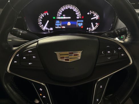 Used 2019 Cadillac XT5 Luxury image 16