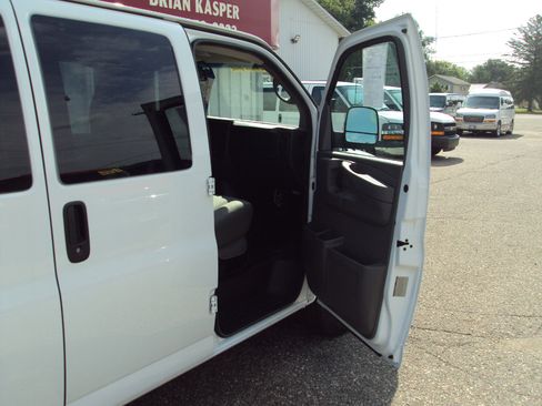Used 2014 Chevrolet Express 1500 LT w/ LT Preferred Equipment Group image 12