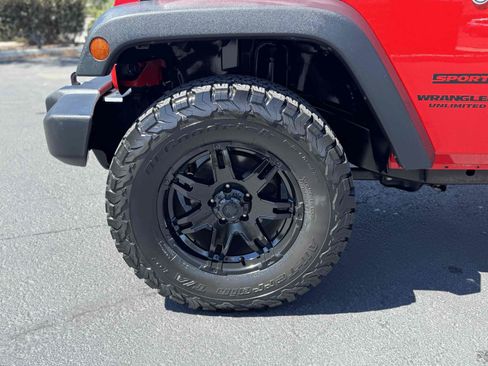 Used 2015 Jeep Wrangler Unlimited Sport w/ Quick Order Package 24S AWD/4WD image 55