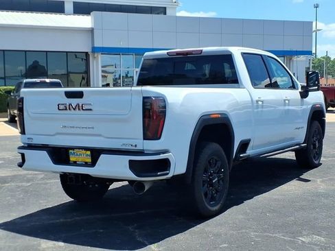 New 2026 GMC Sierra 2500 AT4 w/ AT4 Premium Plus Package AWD/4WD image 5