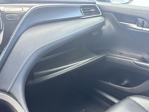Used 2022 Toyota Camry SE image 27