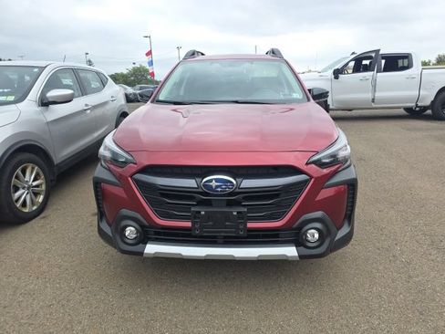 Used 2025 Subaru Outback Limited AWD/4WD image 3