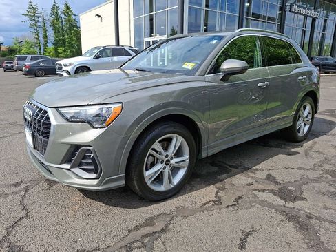 Used 2021 Audi Q3 2.0T Premium AWD/4WD image 3