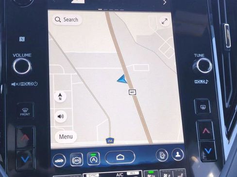 Used 2025 Subaru Forester Touring w/ Protection Package image 18