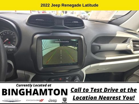 Used 2022 Jeep Renegade Latitude w/ Convenience Group AWD/4WD image 17