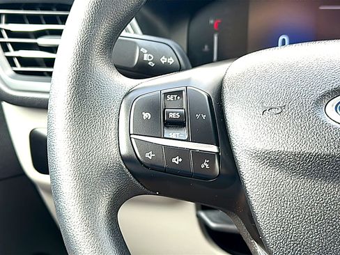 Used 2025 Ford Escape Active AWD/4WD image 29