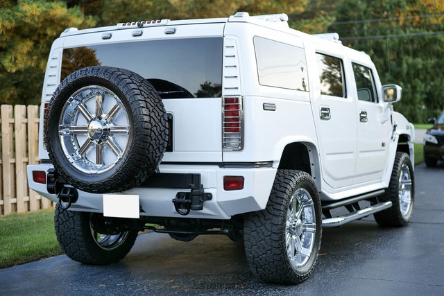 Used 2005 HUMMER H2 w/ Preferred Equipment Group AWD/4WD image 7