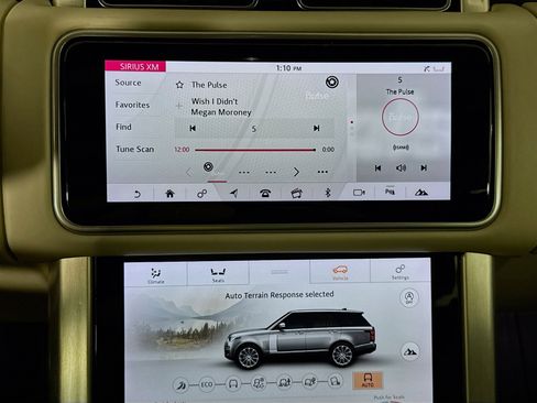 Used 2019 Land Rover Range Rover HSE image 17