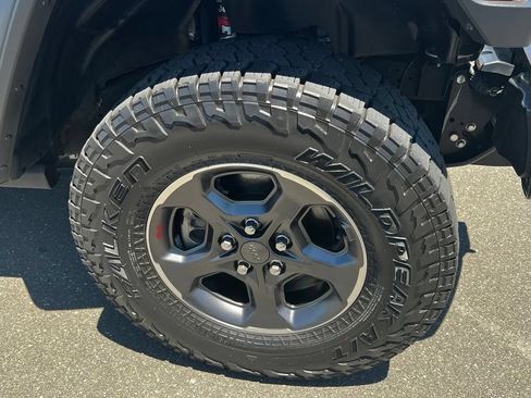 Used 2020 Jeep Gladiator Rubicon AWD/4WD image 11
