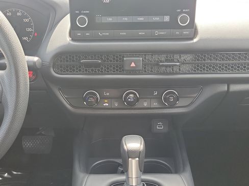 Used 2024 Honda HR-V LX image 18