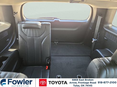 Used 2025 Hyundai Palisade Limited AWD/4WD image 13