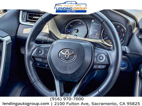 Used 2020 Toyota RAV4 XLE w/ Convenience Package AWD/4WD image 14