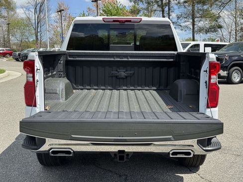 New 2026 Chevrolet Silverado 1500 LTZ w/ LTZ Premium Package AWD/4WD image 15