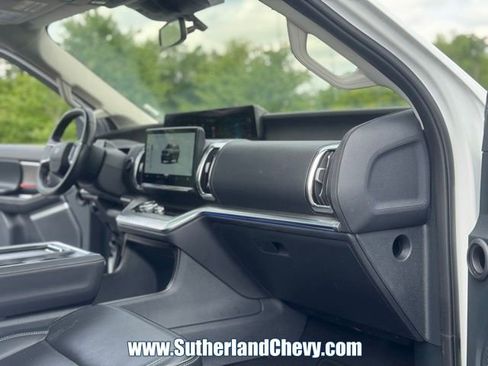 Used 2025 Ford Expedition Max Platinum AWD/4WD image 20
