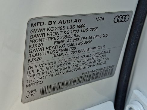 Used 2025 Audi Q5 Premium AWD/4WD image 27