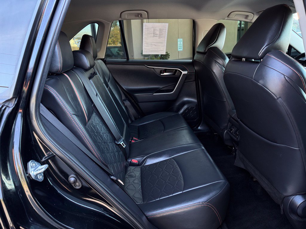 Used 2020 Toyota RAV4 Adventure AWD/4WD image 18