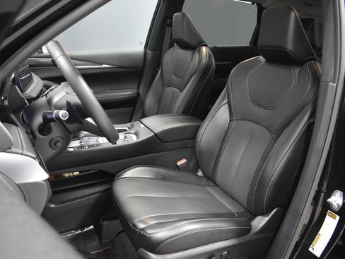 Used 2025 INFINITI QX60 Luxe AWD/4WD image 5