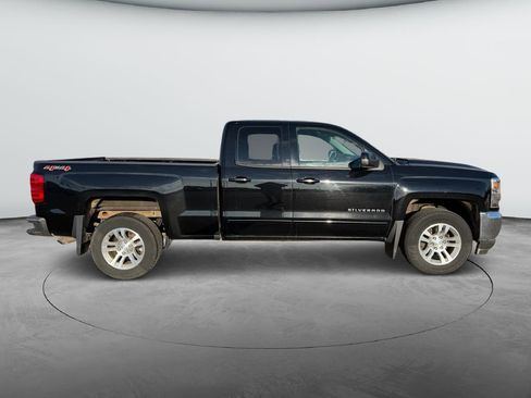 Used 2017 Chevrolet Silverado 1500 LT w/ All Star Edition image 7