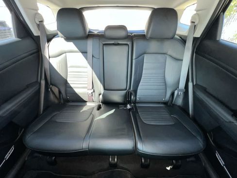 Certified 2025 Kia Sportage SX AWD/4WD image 23