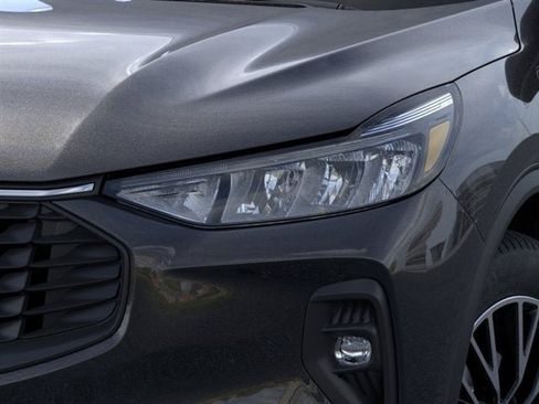 New 2026 Ford Escape SE FWD image 87