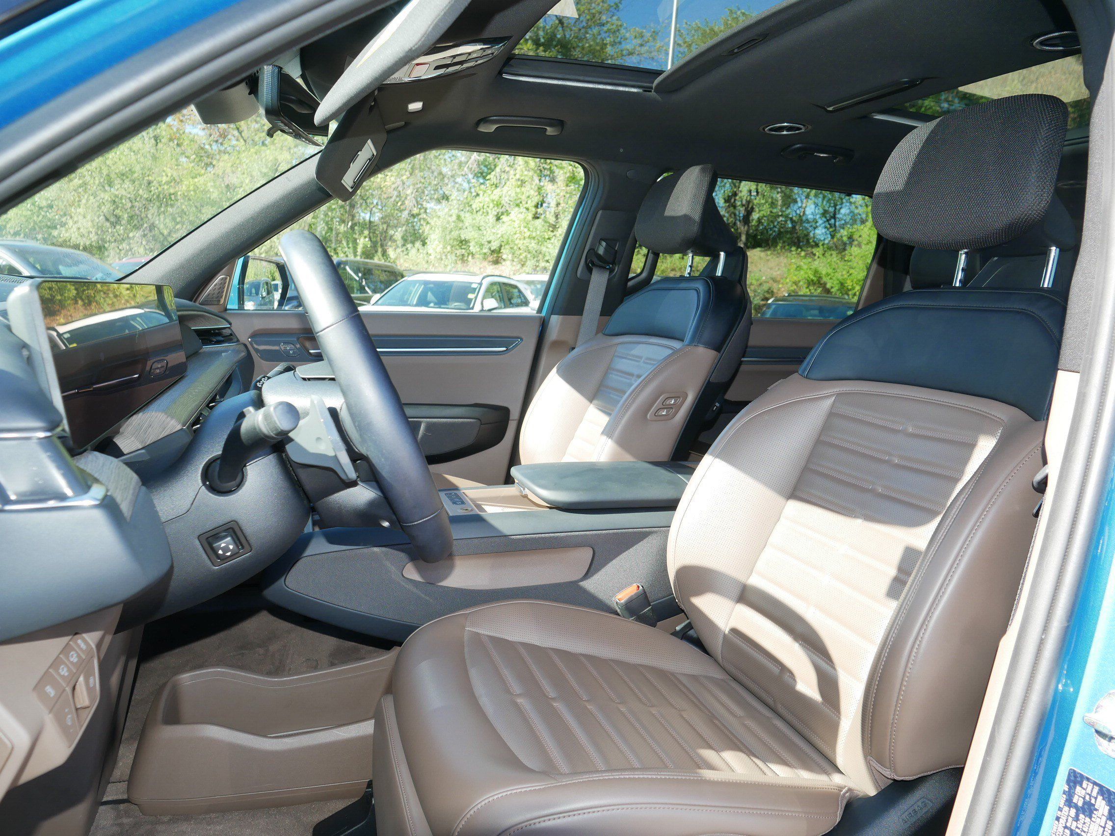 Certified 2024 Kia EV9 Land AWD/4WD image 34