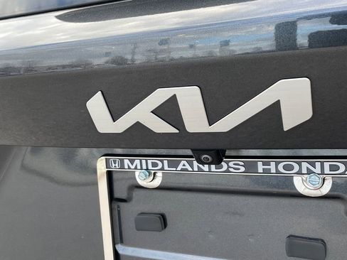 Used 2024 Kia Sorento S image 17