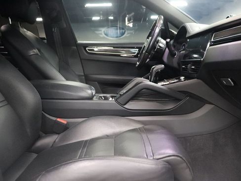 Used 2019 Porsche Cayenne S AWD/4WD image 22