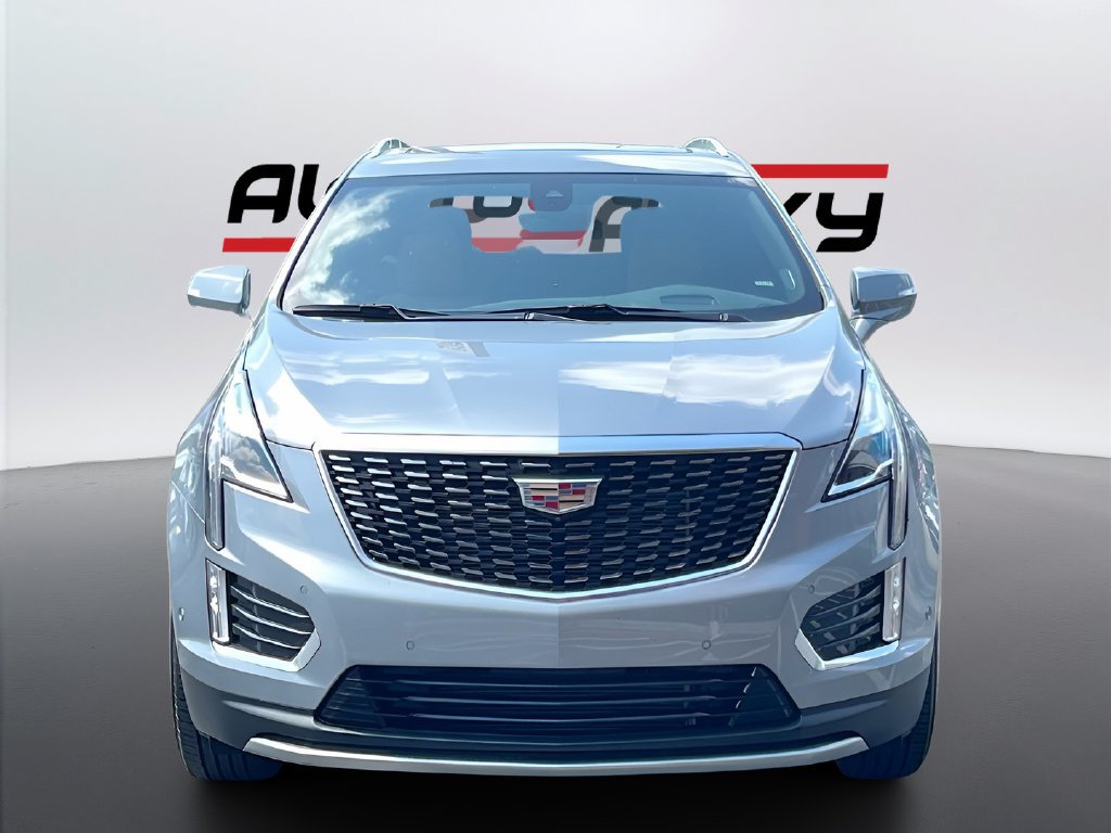 Used 2025 Cadillac XT5 Premium Luxury w/ Technology Package FWD image 2
