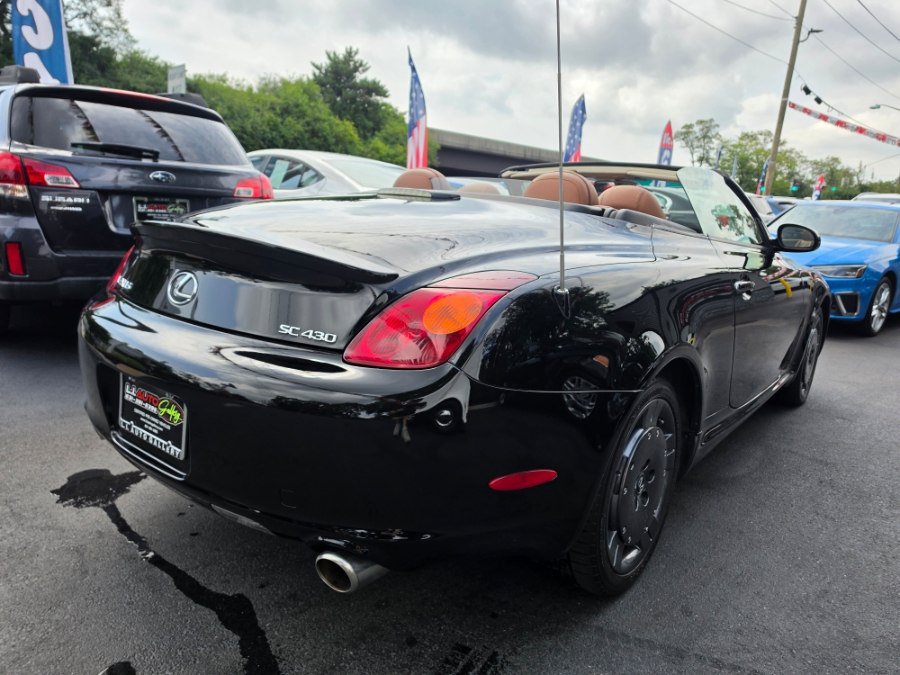 Used 2004 Lexus SC 430 Convertible w/ Preferred Accessory Pkg RWD image 3