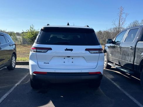 Used 2023 Jeep Grand Cherokee L Altitude image 5