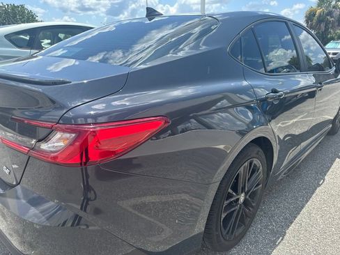 Used 2025 Toyota Camry SE w/ Multimedia Upgrade Package FWD image 5