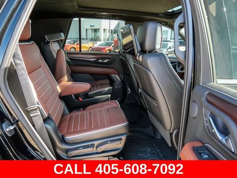 Used 2023 GMC Yukon Denali Ultimate AWD/4WD image 24