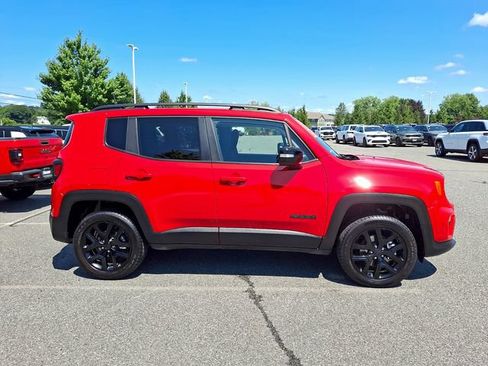 Used 2023 Jeep Renegade Altitude w/ Convenience Group I AWD/4WD image 9