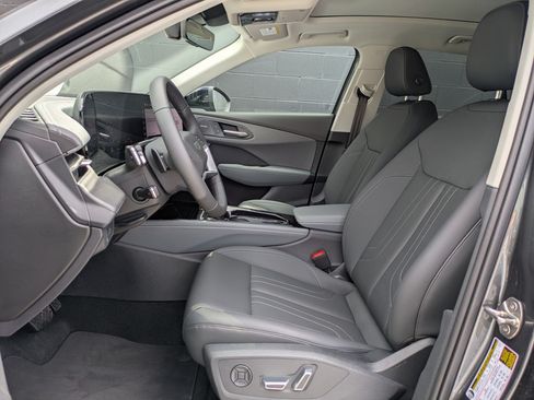 New 2026 Audi Q3 quattro 2.0T AWD/4WD image 14