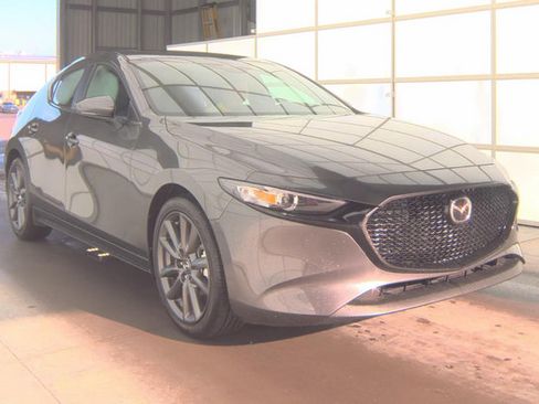 Used 2026 MAZDA MAZDA3 s FWD image 4
