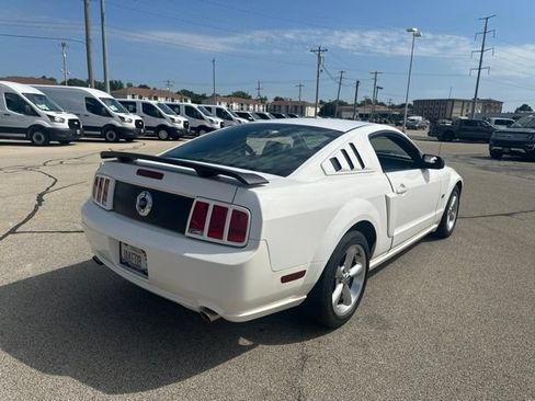 Used 2008 Ford Mustang GT Premium RWD image 4