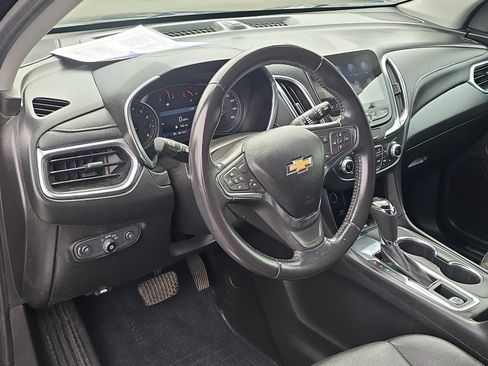 Used 2021 Chevrolet Equinox Premier w/ LPO, Cargo Package FWD image 15