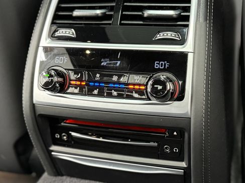 Used 2022 BMW M760i xDrive w/ Luxury Rear Seating Package AWD/4WD image 41