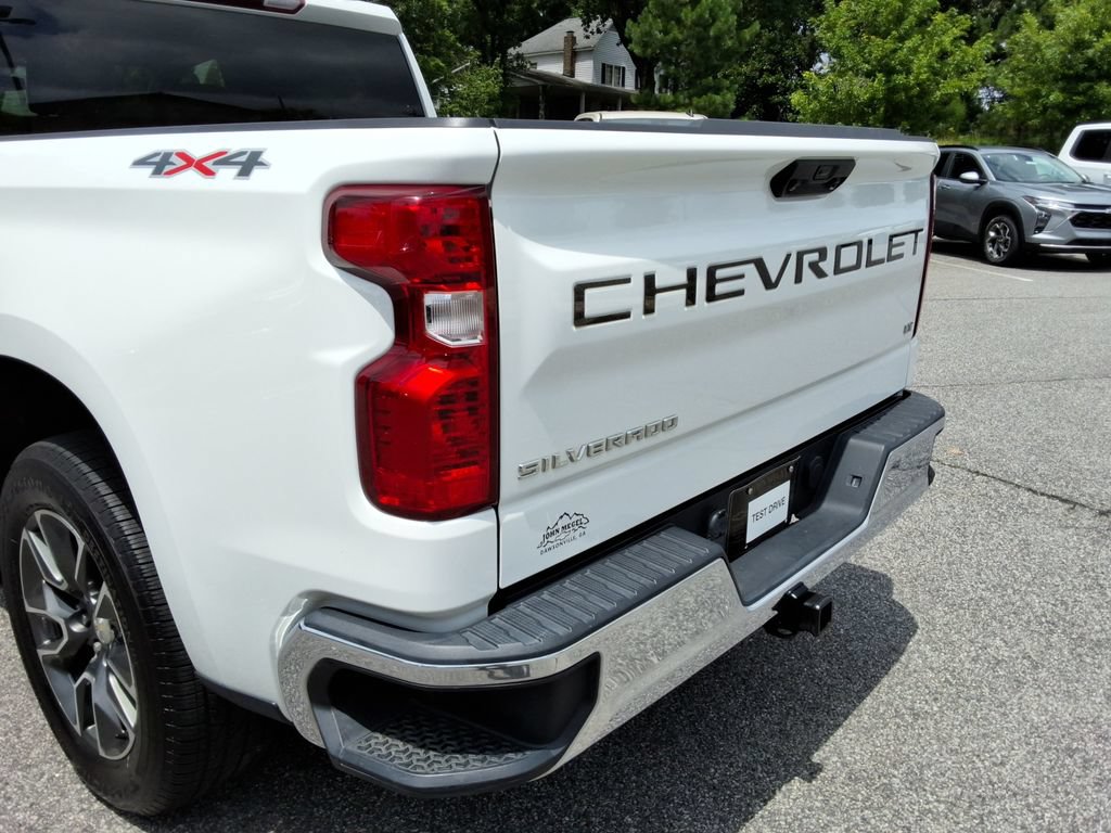 Used 2022 Chevrolet Silverado 1500 LT w/ Protection Package AWD/4WD image 14