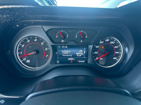 Used 2023 Chevrolet Camaro LT RWD image 19