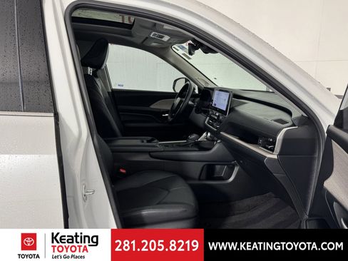 Certified 2024 Toyota Grand Highlander Limited image 23