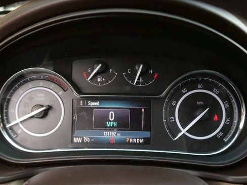 Used 2016 Buick Regal image 18