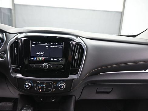 Used 2020 Chevrolet Traverse LS AWD/4WD image 48