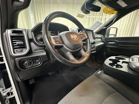 Used 2024 RAM 2500 Big Horn image 31